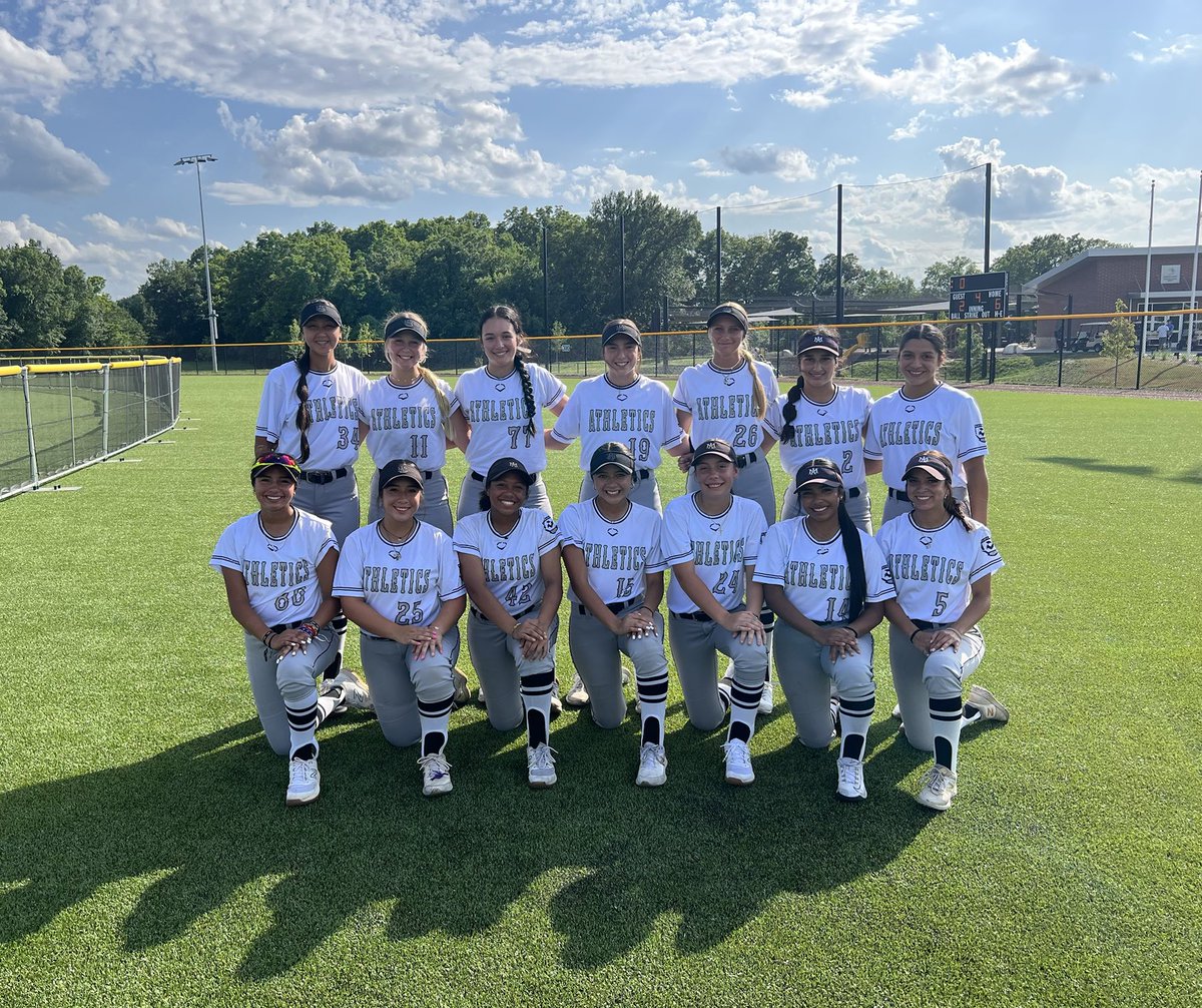 CoachBonola's tweet image. Colorado ⁦@BoulderIDT⁩ here we come!!! Super Excited 😜 for this Great Tournament!!! ⁦@ReelGoatSports⁩ ⁦@ExtraInningSB⁩ ⁦@MercadoAcademy       ⁩ #fAMily #DontSuck