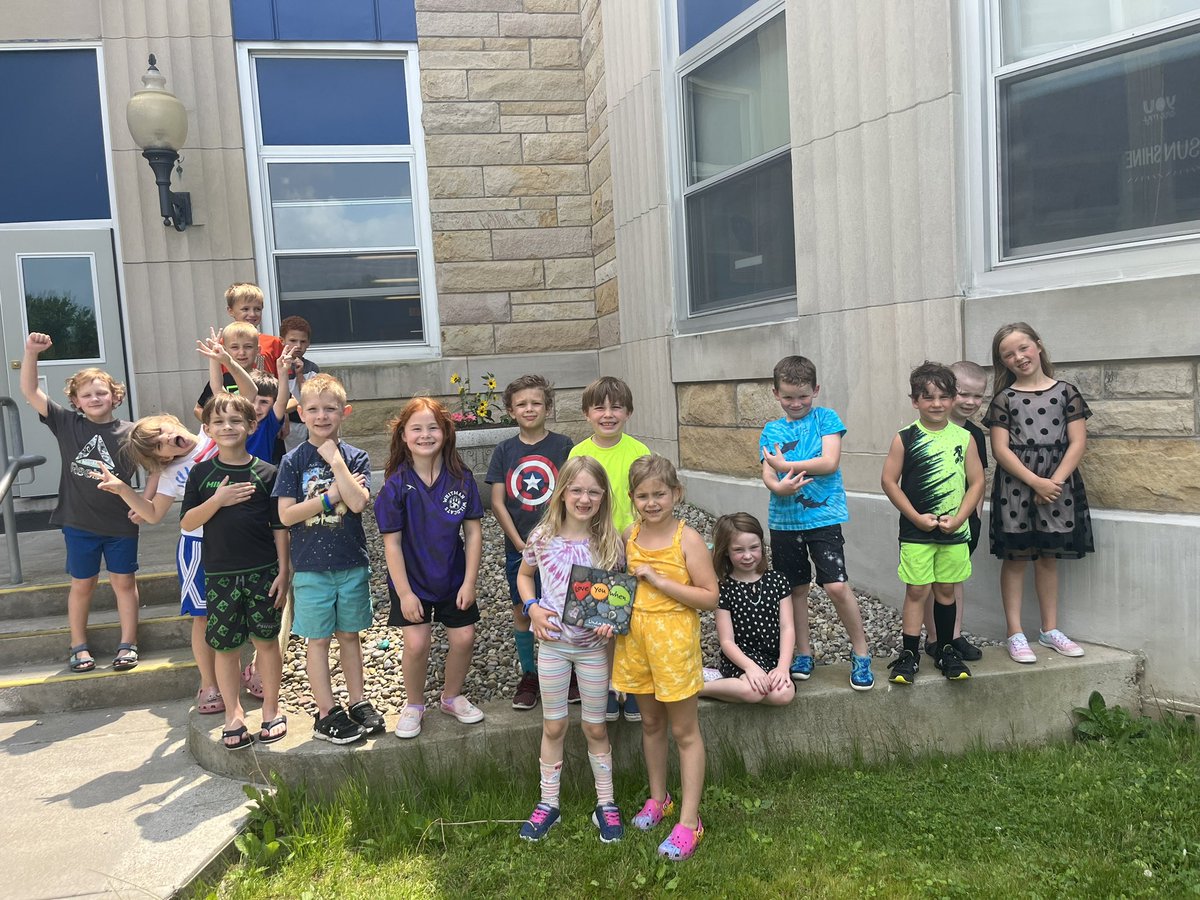 MeredithFreida's tweet image. Adding to the Mrs. Freida rock pod! ❤️ I love traditions with students!