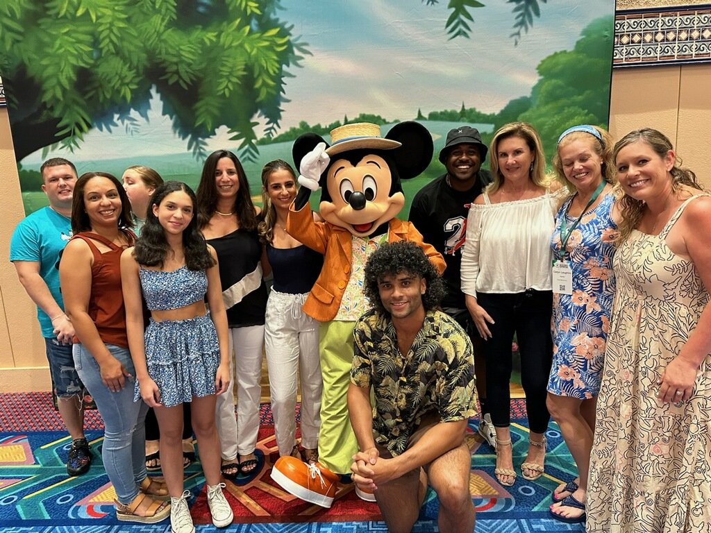 HippieChic712's tweet image. Look who joined our @Crosspointe_El family!! MickeyMouse! @AnnmarieDilbert @Chapman_McCrae  #BE2023 #Marzano