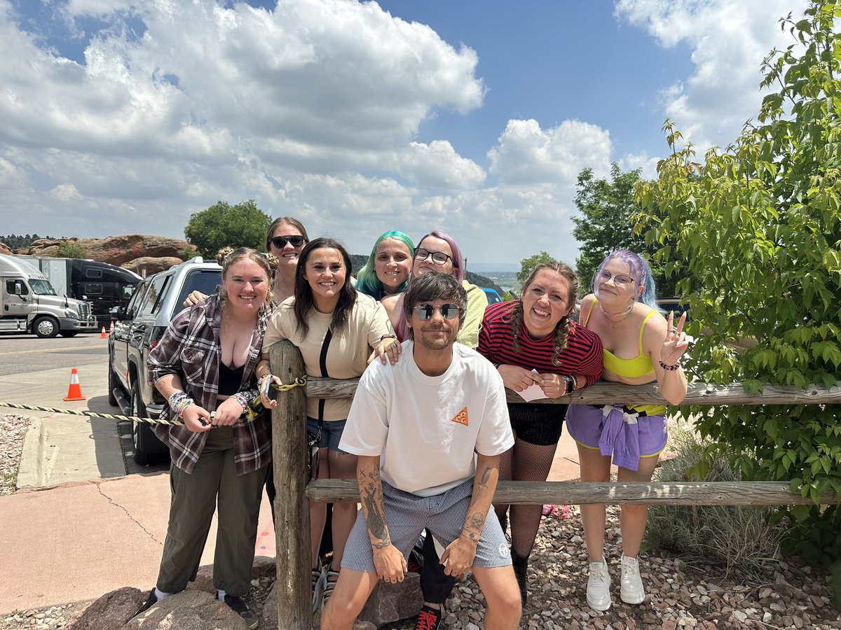 Louis meeting fans today! 

📸: otblouis