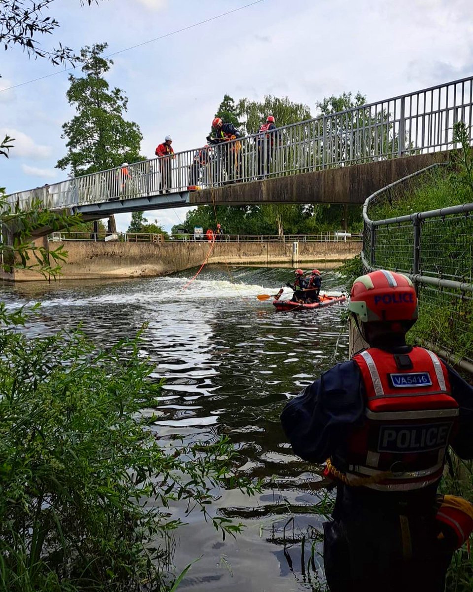 W A T E R  S A F E T Y - As part of #DrowningPreventionWeek we took part in some multi-agency training with @BedsFire and @EnvAgency this week. Whilst we will be there if you needs us, we would much rather you #respectthewater and #EnjoyWaterSafely @RLSSUK @Fest4BedsPCC