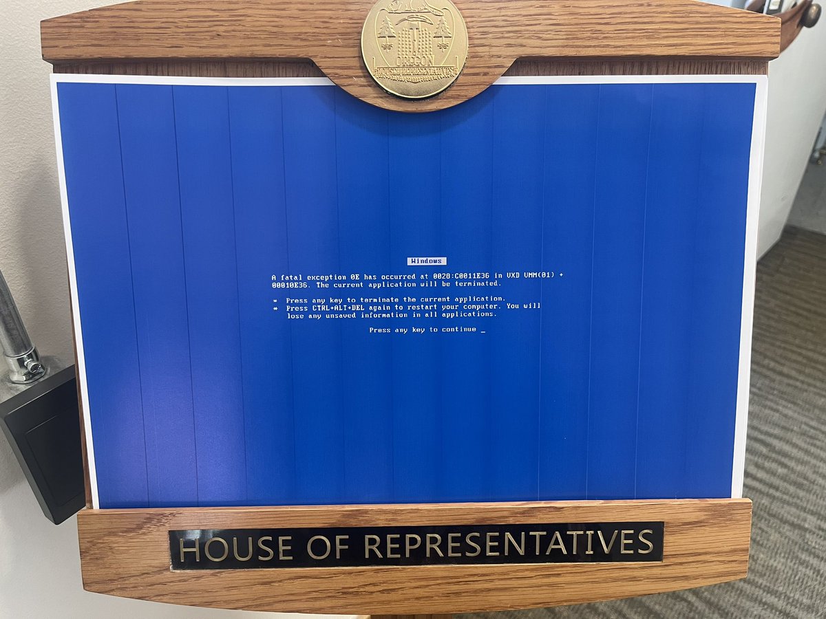 The signs outside the House aren’t quite as topical now that the chamber plans to reconvene with internet restored. #orleg #orpol