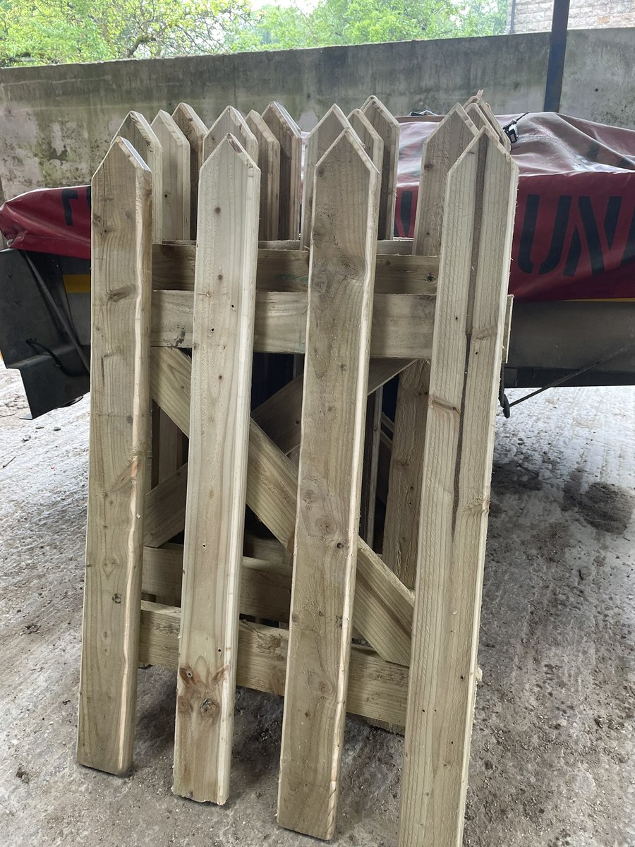 After having the weekend off I got back at it today, making the wicket gates that you see all around the park, with our Probation group Fit For Work. <a href="/peakdistrict/">Peak District National Park</a> #probation #peakdistrict #volunteering <a href="/fitforwork1/">FitForWork1</a> #CFO