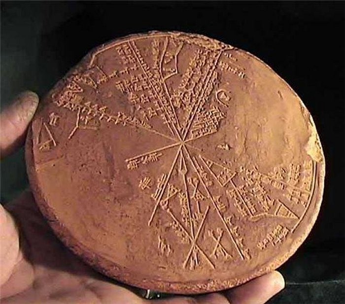 @alchemic_mind Hellenistic Astrology didn’t even begin with the Hellenists 😆 

The Ptolemaic pharaohs (decedents of the general who took control of Egypt after the death of Alexander the Great) developed a national obsession with learning. So they made the city of Alexandria—this