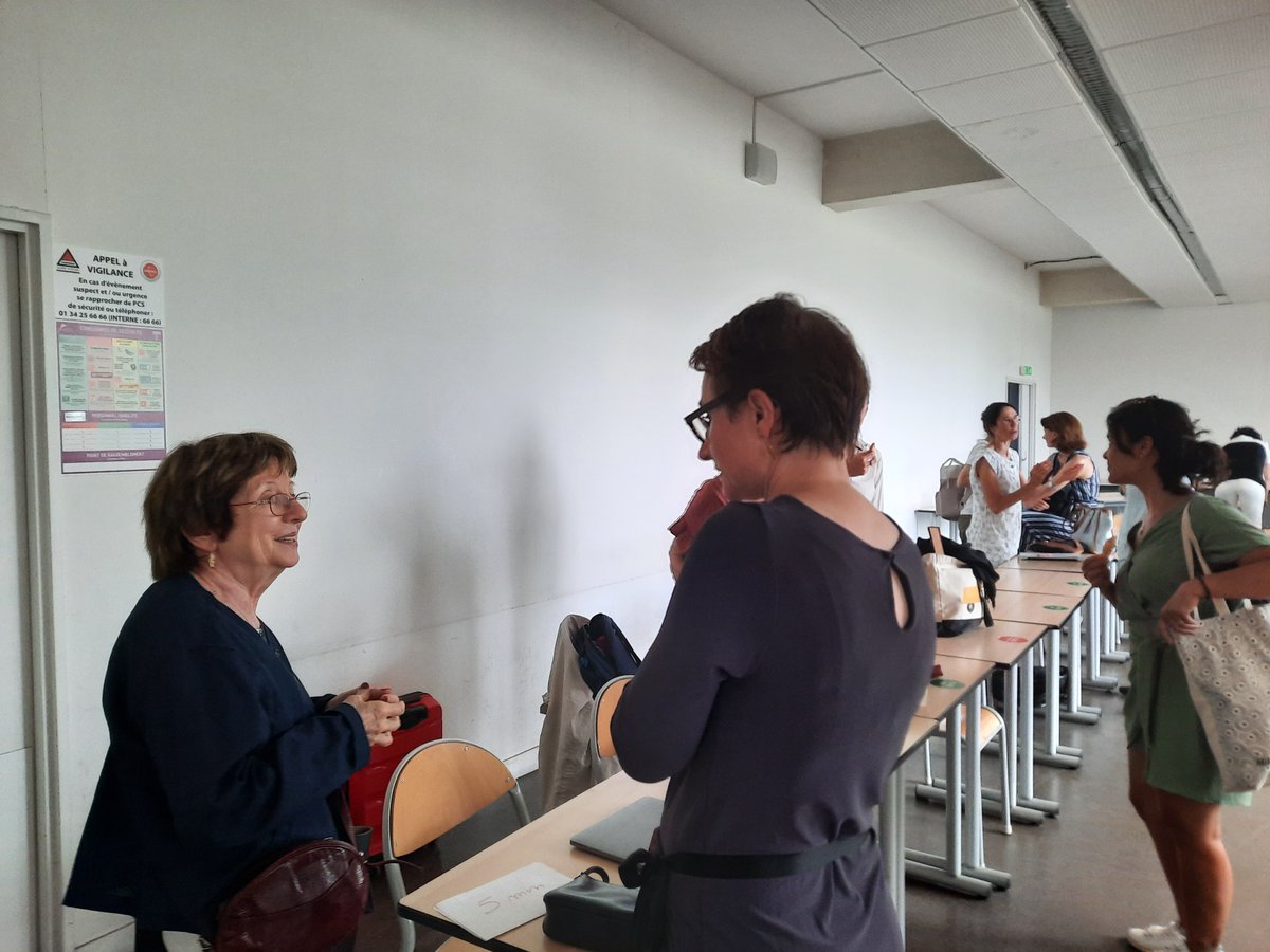 Laboratoire ÉMA (@ucp_laboema) on Twitter photo Aujourd'hui, à #Gennevilliers (<a href="/UniversiteCergy/">CY Cergy Paris Université</a> / <a href="/InspeVersailles/">INSPÉ de l'académie de Versailles</a>), journée de l'#AIRDF "Écrire pour parler, parler pour écrire" avec Véronique MAGNIANT, Sylvie PLANE, Aurore PROMONET & Caroline SCHEEPERS ema.cyu.fr/manifestations… <a href="/SimilowskiKathy/">Kathy R. Similowski</a> Aujourd'hui, à #Gennevilliers (<a href="/UniversiteCergy/">CY Cergy Paris Université</a> / <a href="/InspeVersailles/">INSPÉ de l'académie de Versailles</a>), journée de l'#AIRDF "Écrire pour parler, parler pour écrire" avec Véronique MAGNIANT, Sylvie PLANE, Aurore PROMONET & Caroline SCHEEPERS ema.cyu.fr/manifestations… <a href="/SimilowskiKathy/">Kathy R. Similowski</a>