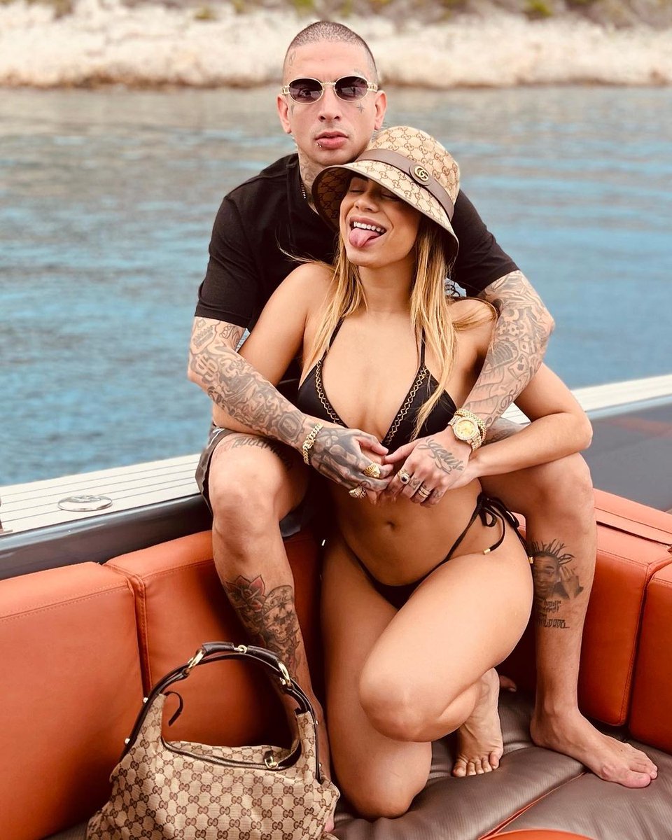 sitevipei's tweet photo. ‘Amo muito’! Após reatar casamento, Lexa lista motivos para perdoar MC Guimê: 'Levei isso em consideração'

“E é aquilo, foi um momento de exposição”, contou Lexa sobre Guimê, que foi expulso da última edição do “Big Brother Brasil” #vipei

https://t.co/m7Nc5SMWgG https://t.co/57qewvaeT5