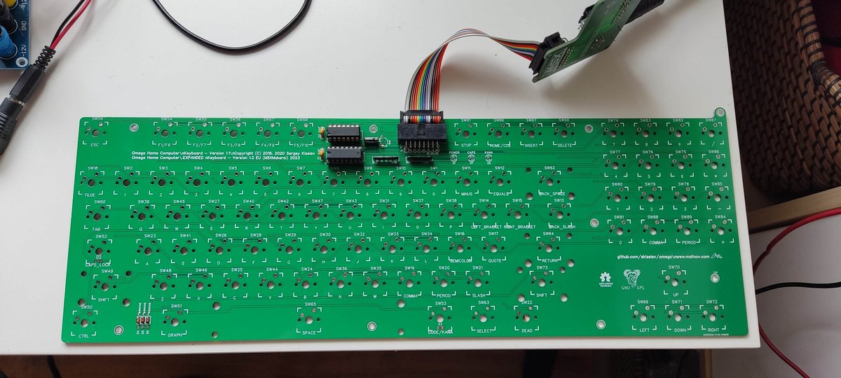 _Capsule5000_'s tweet photo. Entre otras cosas como novedad será el teclado OMEGA con teclado numérico https://t.co/sGZ0BSpGTn