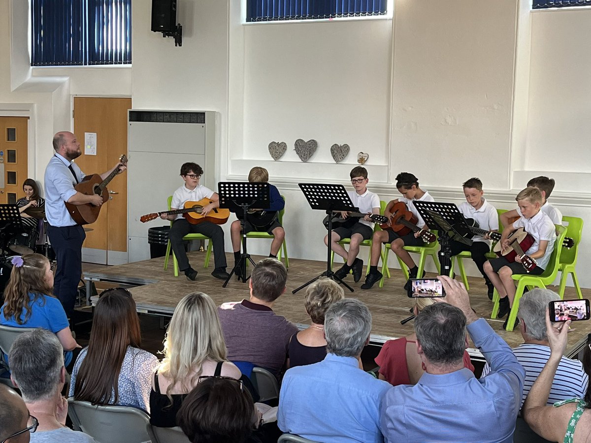 HT_Ossett's tweet photo. An incredible Music Extravaganza tonight. So many talented children!!! https://t.co/0gpC9AebT7