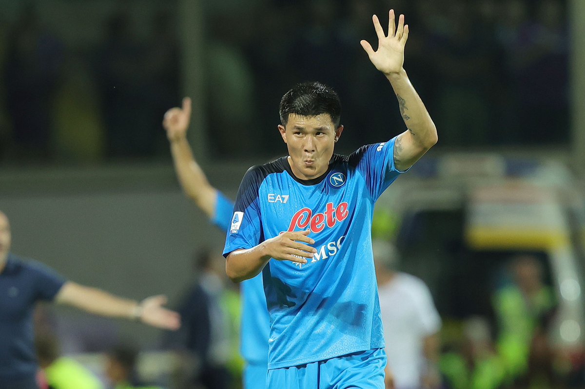 Key point on Kim Min-jae deal: nothing will be finalised until Kim completes the military service in South Korea. 🪖🇰🇷

Bayern have almost agreed personal terms with Kim and his agents on deal until 2028 as called last week.

…still nothing signed or clause triggered. Patience.