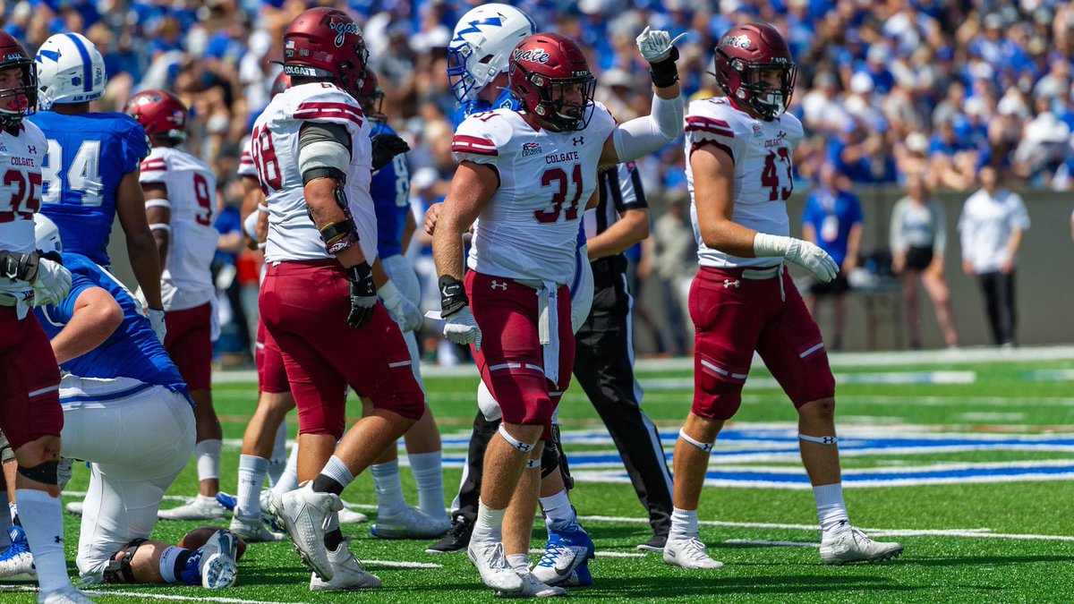 Aubrey5Carter's tweet photo. After a great conversation with @coachmcfadden5. Beyond blessed to receive an offer from @ColgateFB !
Thank you @coachmcfadden5 @Rays_World9 @5KeepitR_E_A_L @HannaTwpFB @EdOBrienCFB @SportsByBLinder @mrpafootball https://t.co/gLWEbQ4b6B