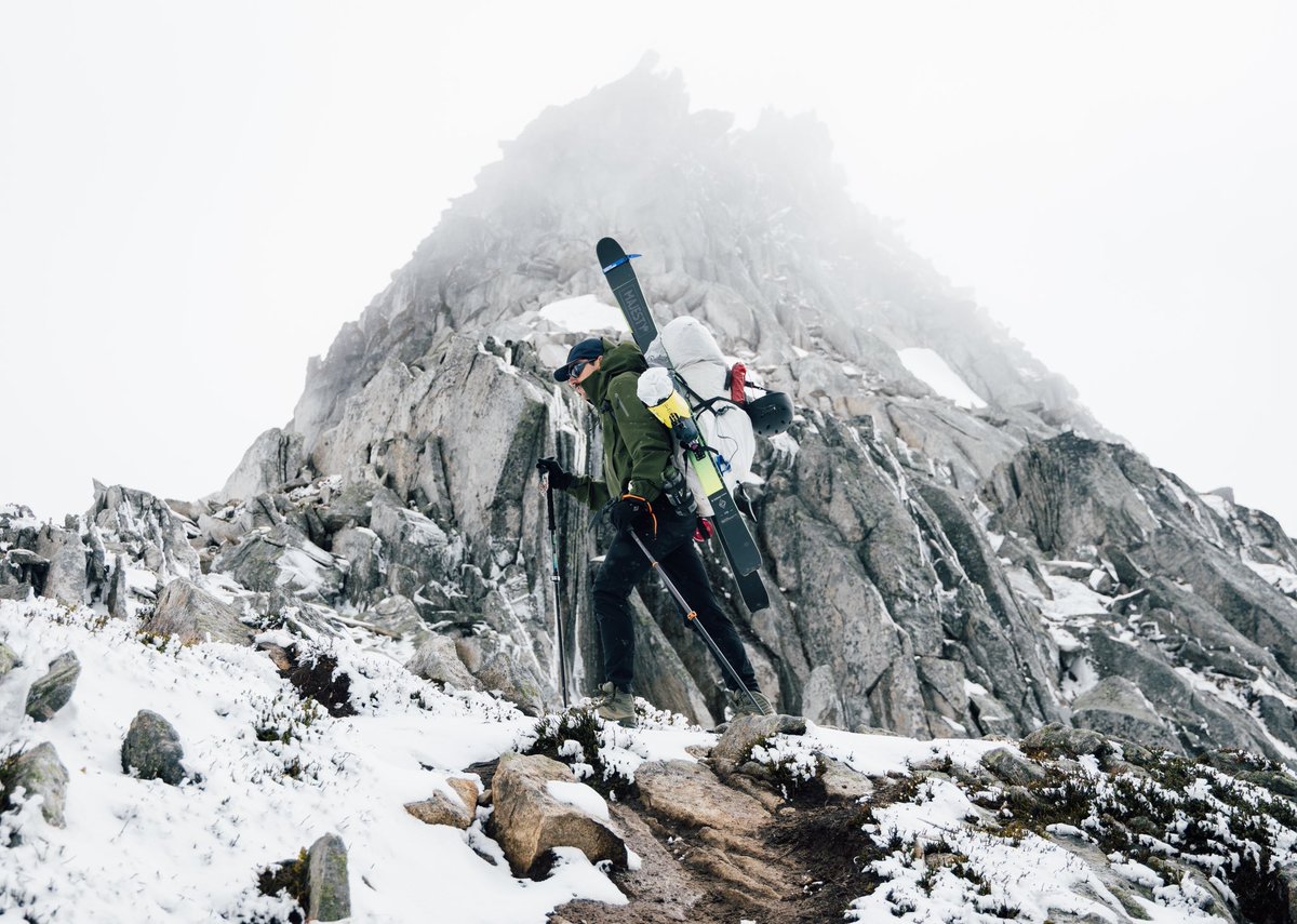 Mitch_Pittman's tweet photo. It might be the solstice today, but just a couple of days ago I was skiing on fresh snow in @NCascadesNPS. Gotta love Washington! https://t.co/xDP9Rty1xD