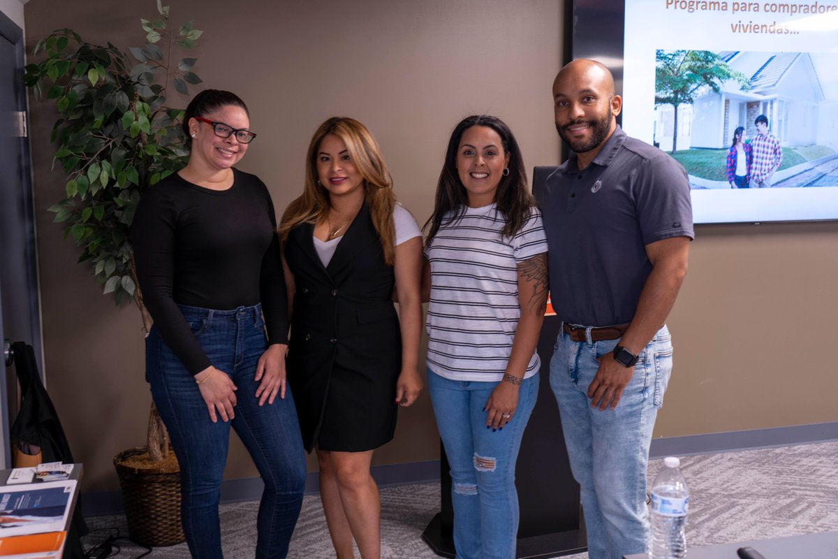NWNEPA's tweet photo. Our #HomeOwnershipCenter recently hosted a Spanish homebuyer workshop earlier this month at our office! We are so grateful to our amazing partners for helping make these workshops a reality! https://t.co/DxgpVzY0NL
#NeighborWorks #NWNEPA #Homeownership #Homebuyer #Homebuying https://t.co/BYbSHt7DiJ