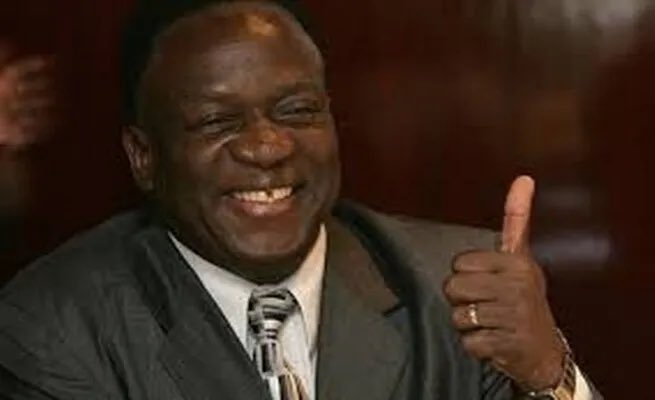 Strika_Cde's tweet photo. @NtateRanaka @edmnangagwa @abuhassan221 @ShumiraiNyasha6 @DivhaAfrica @ignitive3_0 @bvanyangu8 @Trish_Maliro @Vie_matongo @garweh2011 @kyrantitterton @enkudheni #EDeng #Aluta 🇿🇼🇿🇼🇿🇼 https://t.co/gX3T9S1Cck