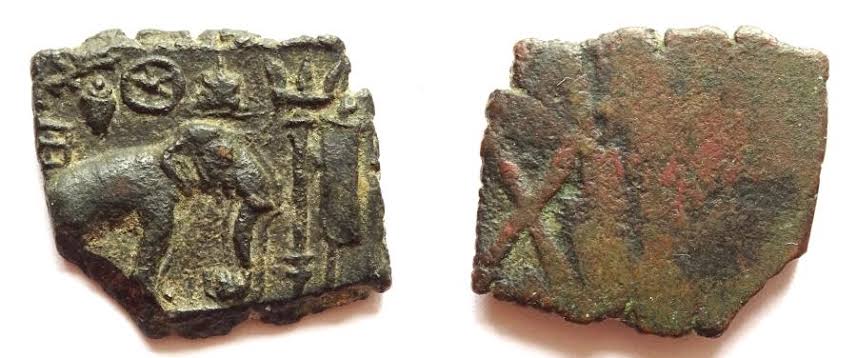 Nash_Siddiqui's tweet photo. The Indus fish symbol was in use by Pandian Dynasty of Tamilnadu / Pandi Nadu ( 400 BCE to 1400 CE). Their emblem was "Two Fishes" . Below Pandyan coins, many Indus symbols are clearly visible.
#Indus #Valley #Civilization #Script #Decipherment #IVC #Harappa #Mohenjodaro https://t.co/7Aj0dnl7TG