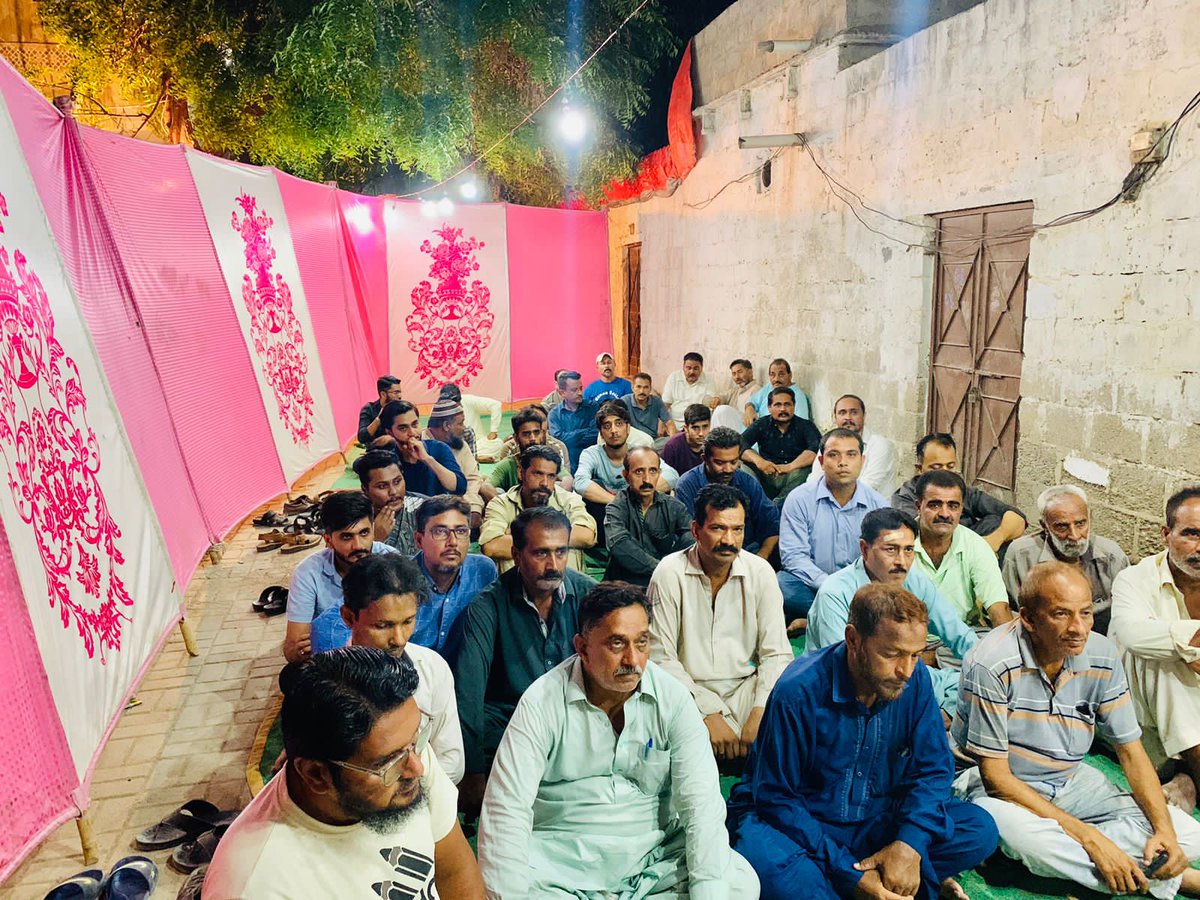 KamranAkhterMQM's tweet photo. آج پی آئی بی جہانگیر روڈ ٹائون کی دو یوسیز کا جنرل ورکرز اجلاس منعقد ہوا
ٹاون آرگنائزر اسد اقبال بھائی جوائنٹ آرگنائزرز و ٹائون ممبران موجود تھے

اجلاس میں اراکین سینٹرل آرگنائزنگ کمیٹی
*محمود بھائی،امتیاز بھائی،اقبال بھائی اور کامران اختر بھائی نے شرکت کی

اقبال بھائی اور کامران اختر بھائی نے ذمے داران و کارکنان سے تنظیمی و سیاسی معاملات کے اوپر تفصیلی گفتگو کی جس میں بلخصوص ووٹر لسٹوں میں ووٹرز کا اندراج ہنگامی بنیاد پہ کرانے اور ذمے داران و کارکنان کو براڈ کاسٹ لسٹ ورکنگ کو تیزی کے ساتھ مکمل کرنے کے ہدایت کیں
@AnisMQM @AteebFurqan