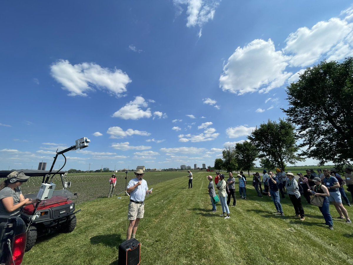 sisananjan's tweet photo. CSA Field day #CanTriSociety2023 @AgronomyCanada @AAFC_Canada @WheatBurt https://t.co/D5yrHTeMmI