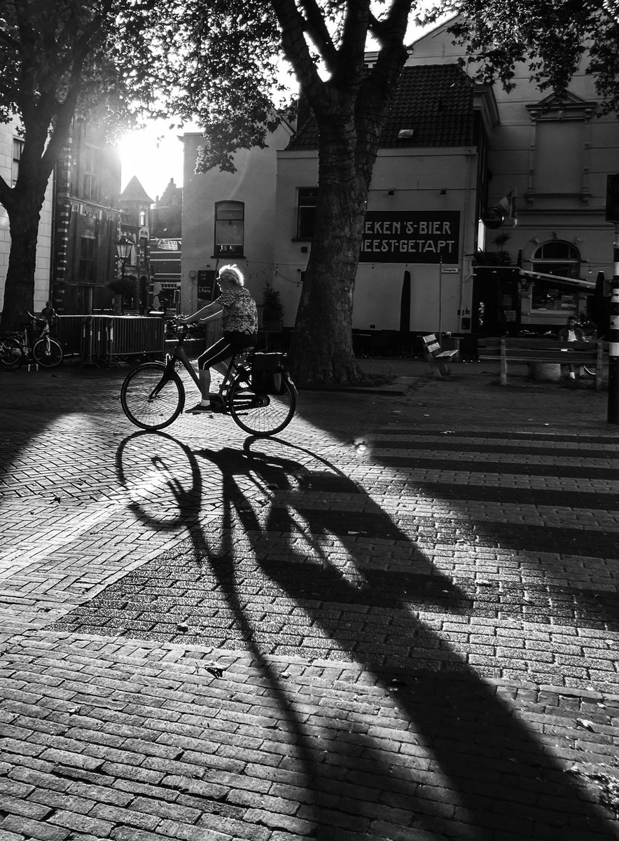 The Dutch streets

#blackandwhitephotography #streetphotography #kampen #Netherlands #cycling