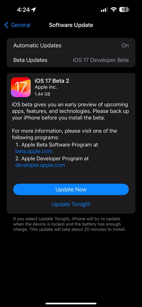 zollotech's tweet image. iOS 17 Beta 2 is showing over the air now too