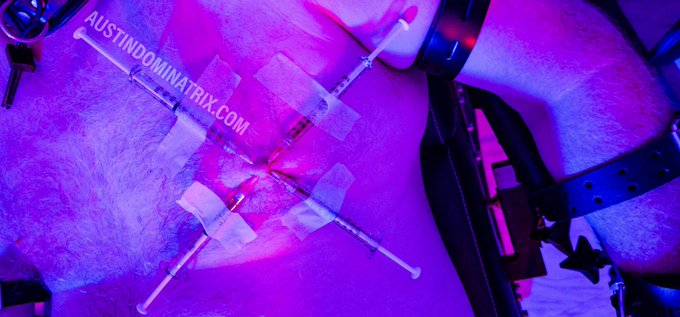 Torturing My pain piggy with staples, a leather drawstring, and syringes filled with My piss ✨️ https://t