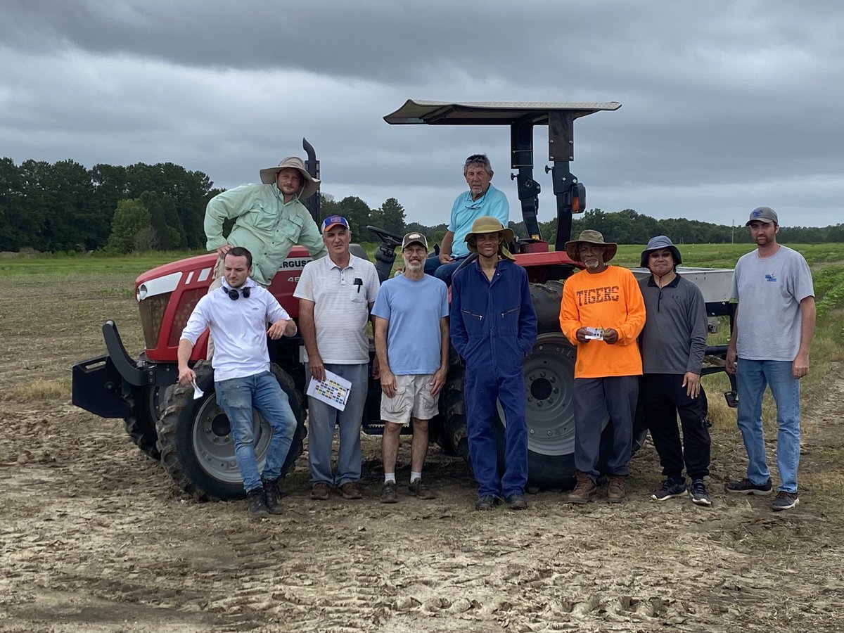 Top-dressed our DSSAT cotton N rate trial today. Great team effort from Ag-Path Group… <a href="/ufifasnfrec/">UF IFAS NFREC</a>⁩