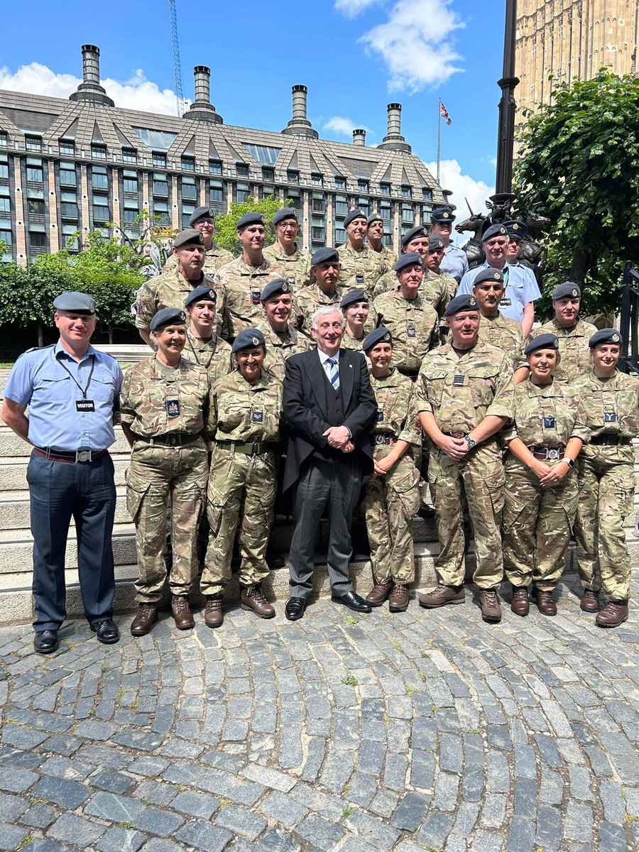 SncoSe2's tweet photo. A good day today representing the RAF and the RAF Reserves at parliament. #armedforcesweek #ReservesDay https://t.co/suMzEv7DR7