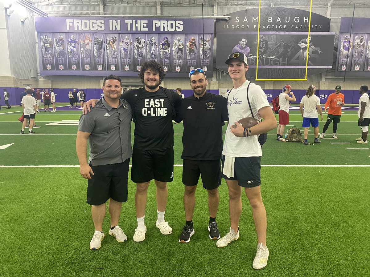 tonybenedetto19's tweet photo. #goldblooded summer! https://t.co/ZEEosx5wA6