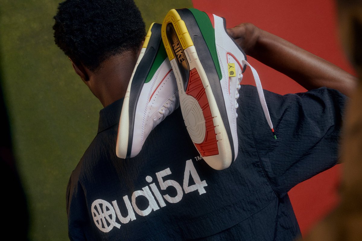 quai54wsc's tweet image. Introducing the 2023 Jordan x Quai 54 collection, which commemorates the 20th anniversary of the world’s biggest streetball event, and celebrates the heritage, the energy and the flamboyance of the Quai 54 community.
The new collection is now available, exclusively on SNKRS, the…
