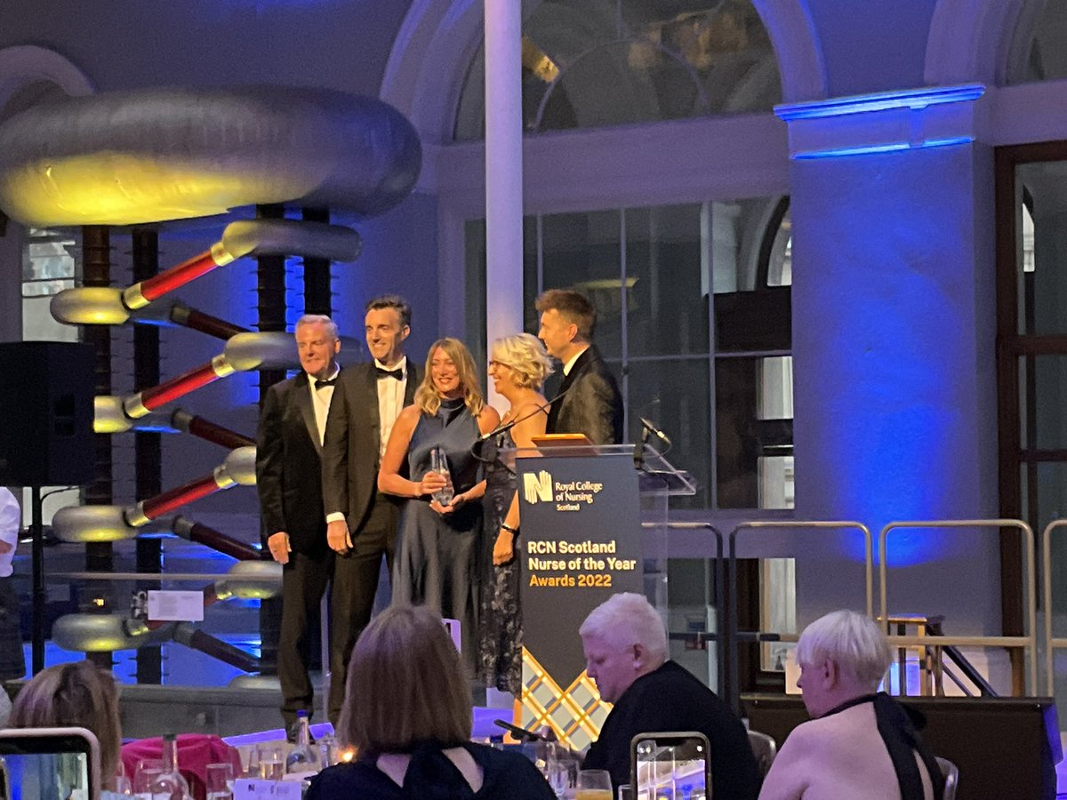 Angela Wallace tweet media