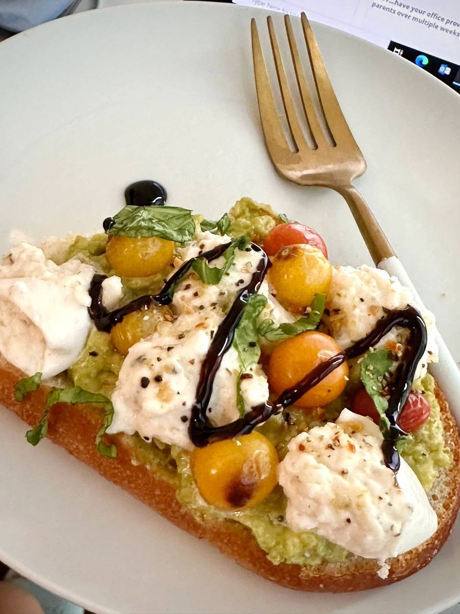 noria116's tweet image. eating#Egg bread