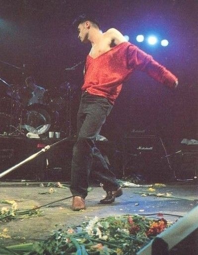 mozpicsdaily's tweet photo. morrissey, 1991 https://t.co/UWrdtVLLXy