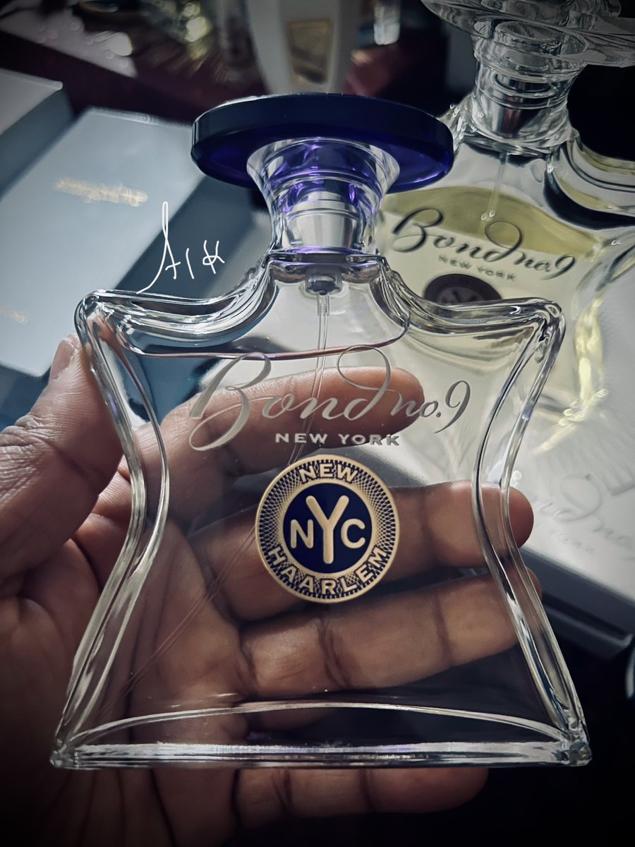 #SOTD #SOTN #fragrance #FragHead #nicheperfumes #perfumeaddict #scentoftheday #perfumes #perfumecollection #strangelovenyc 

Gourmand kinda day…