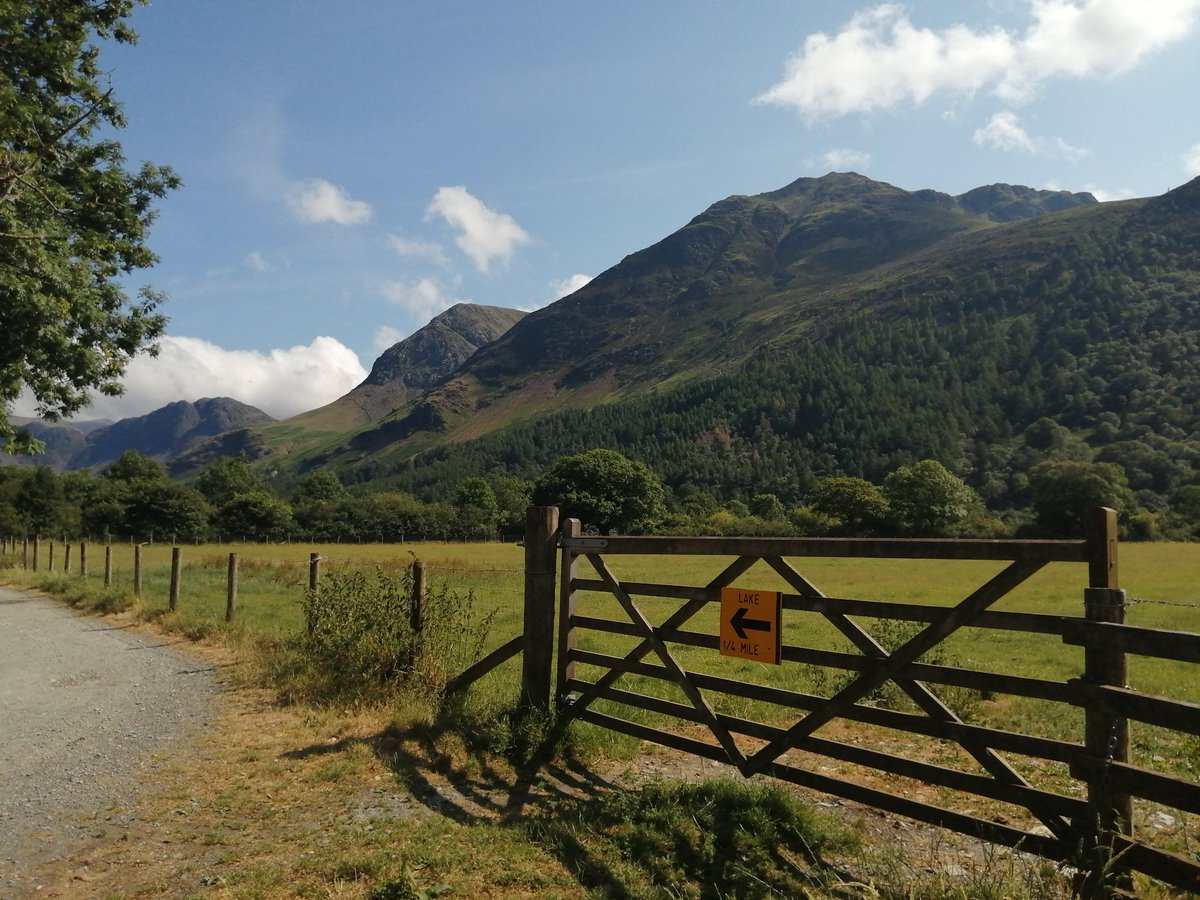 LinnettHill's tweet photo. We made it to #Buttermere and back on the bus today without it breaking down 👌
We extended the walk by doing part of #Rannadale first before walking round the lake... #Keswick #LakeDistrict #Cumbria #Crummock https://t.co/BuC7wi1Pll