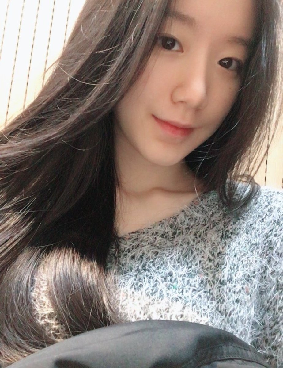 miyufilms's tweet photo. I'm on the #𝑠𝕝ā𝑚𐦍篮𝑑atė⁩ 🏀💗 a través de la pantallita del móvil, ¿yo? felis como lombris bc el nuevo vlog ⁦📸 #篮球𝔭rø·𝒮ic𝚔⁩ de mis noviecitos es el mejor !, gracias por tanto y perdón por tan poco, los adoro. ♡
 
        𝑚e𝑙𝑜𝑑y ᠀  ׅ࣪   ꒰ #təddy💐 https://t.co/1B4vRMtIFb