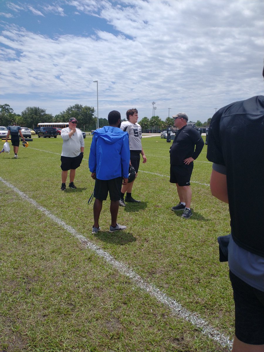 DylanLloyd71's tweet image. Had a great day at the UCF big man camp! Big thanks to @CoachHand and all coaches that helped with the camp today! @CoachChuckB