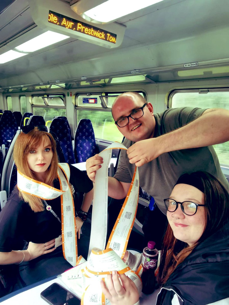 The youth team took S1 Club to LA Bowl tonight via @ScotRail and used to what I’m sure was whole roll of paper for our tickets 🥲😂🌲 #ecofail #naemoretrees