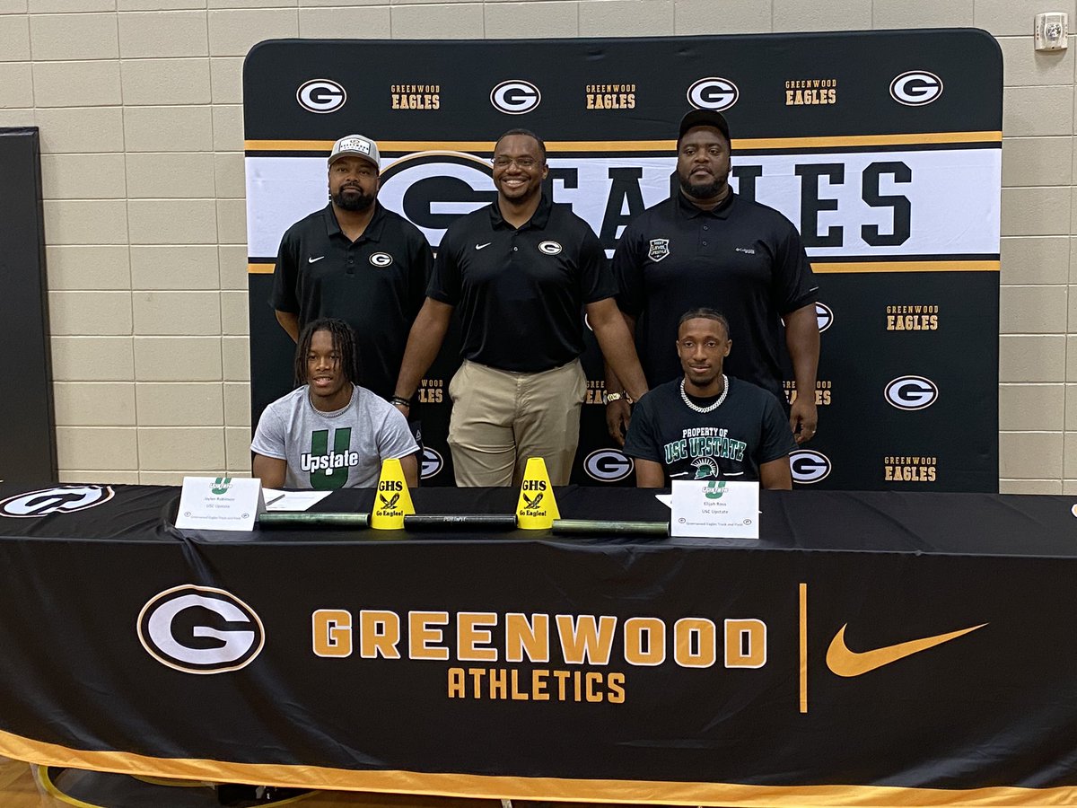Greenwood Track and Field standouts Jaylen Robinson and Elijah Ross signed to run track at USC Upstate this afternoon.