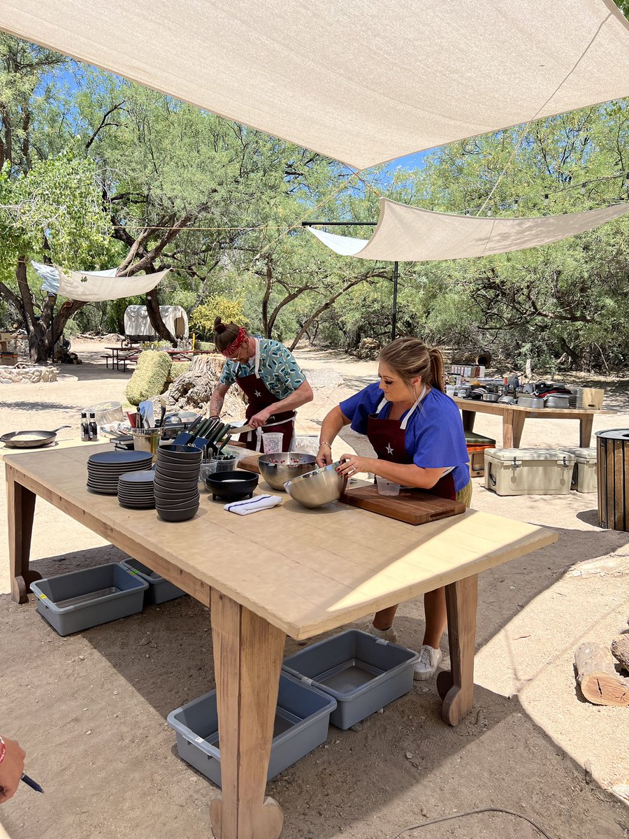 Y’all already know this stance…y’all love this stance. When I’m face down ass up on the grill you know you’re bout to be eatin’ good! 

Watch me get DOWN on this fire pit tonight at 8pm cst on Fox
 #foodstars