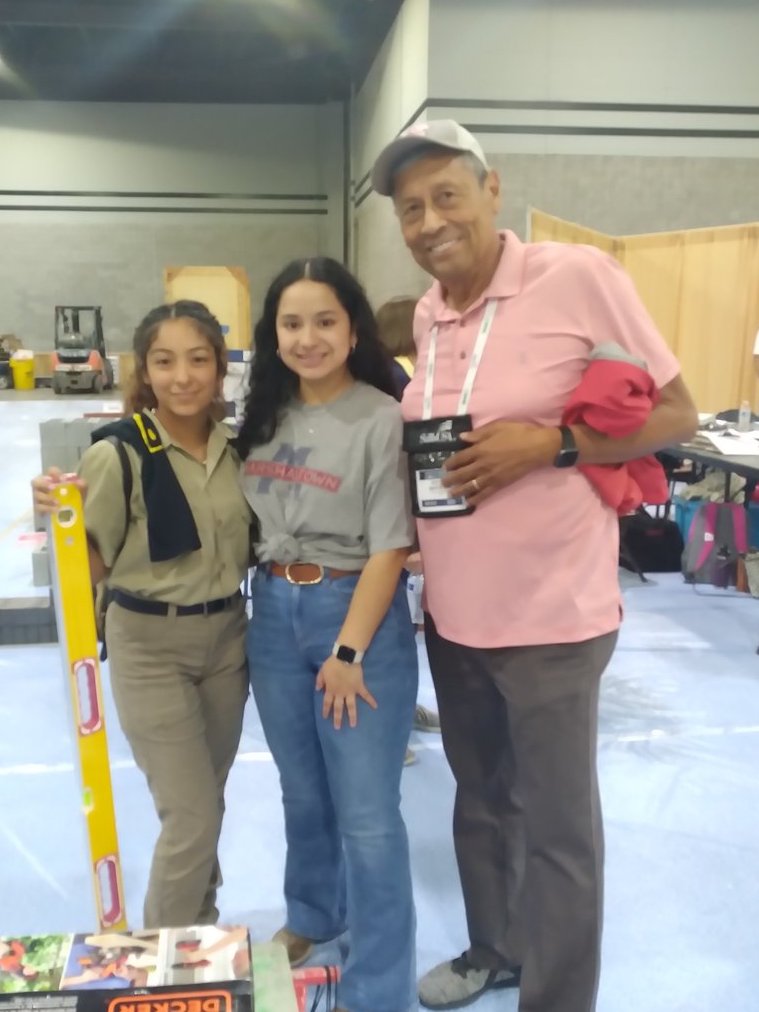 HHS Masonry state champions, Victoria and Sadat <a href="/sadat_gutierrez/">sadat 🧱💛</a> <a href="/HarlingenCISD/">HCISD</a>