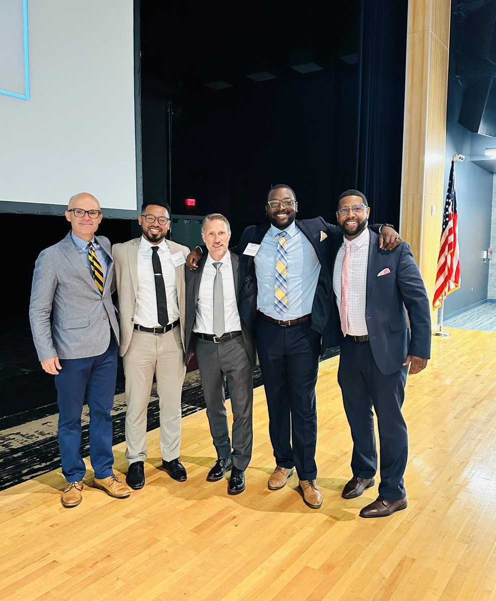 Rayshaun Ward (@freshlysnipes1) on Twitter photo “Be fearless” ‼️ - @mradamwelcome
Your message today sparked educators throughout the room. Thank you for inspiring us to action . @MarkHDelaware
#ExpandTheVillage #LeadsDE
<a href="/freewilliamsIII/">PointGuardPrincipal</a> 🫡 “Be fearless” ‼️ - @mradamwelcome
Your message today sparked educators throughout the room. Thank you for inspiring us to action . @MarkHDelaware
#ExpandTheVillage #LeadsDE
<a href="/freewilliamsIII/">PointGuardPrincipal</a> 🫡