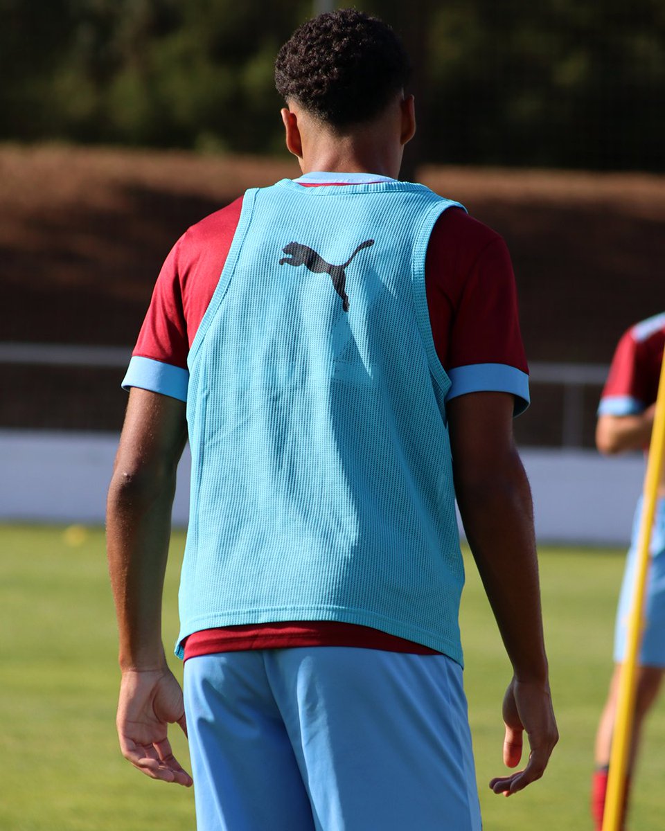 cdcp_oficial's tweet photo. 1º Treino da equipa #SUB19 do Desportivo 🔵🔴

#ascoresdatuaterra
#CDCP
#CDCOVADAPIEDADE https://t.co/PeuLyntKPL