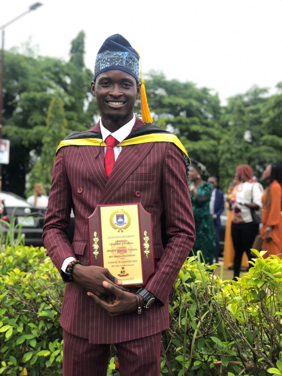 LASUOfficial's tweet photo. Opaleye Oluwaseyi Timehin
Philip Kolawole Kingsley (Engineering)
Alomu Busola Florence (Communications) @busolaflorence
Ossai Udoka Tracy (MBBS) @tracy_ossai
#LASU26thConvocation https://t.co/t8lMc7pWsy
