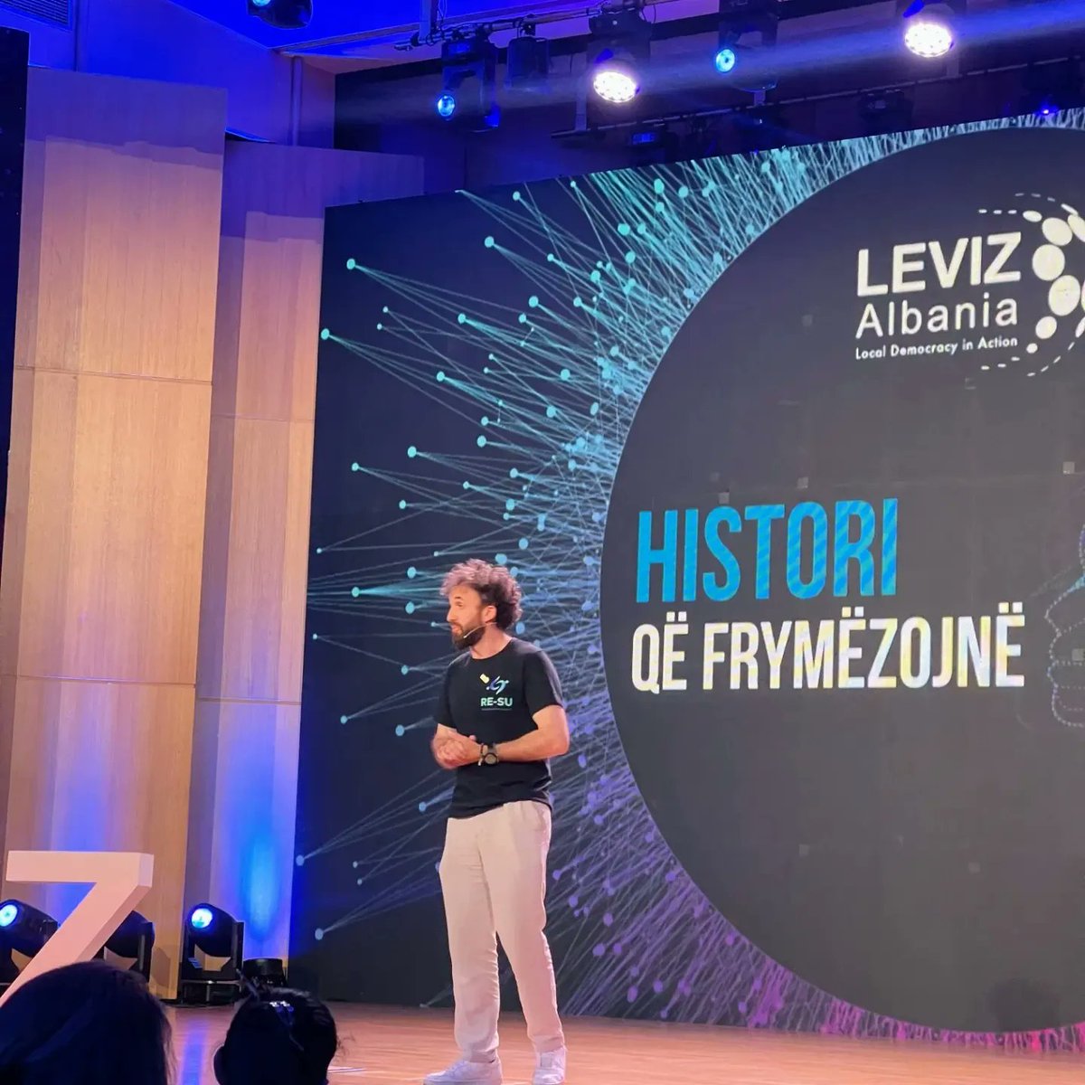 RESU_info's tweet photo. MELI si një histori frymëzuese 🥹💚

Në një event unik të @LevizAlbania RESU prezantoj historinë e MELI-t. 
"Metamorfoza e Lumit Ishëm" është më shumë se një nisëm, është një vizion për të gjithë Basenin e Ishmit dhe ne nuk do ndalemi deri në transfromimin e tij ☘️

#RESU #MELI https://t.co/Dc7K32tkdQ