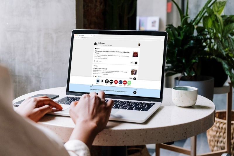 playmyqueue's tweet photo. My Queue works on your smartphone and on your laptop.

Save, for example, articles while at work on your laptop, and listen to them on your phone while commuting.

Go to https://t.co/GRlOmjV8HX, sign up and try it for free! https://t.co/ihlFqbnCPl