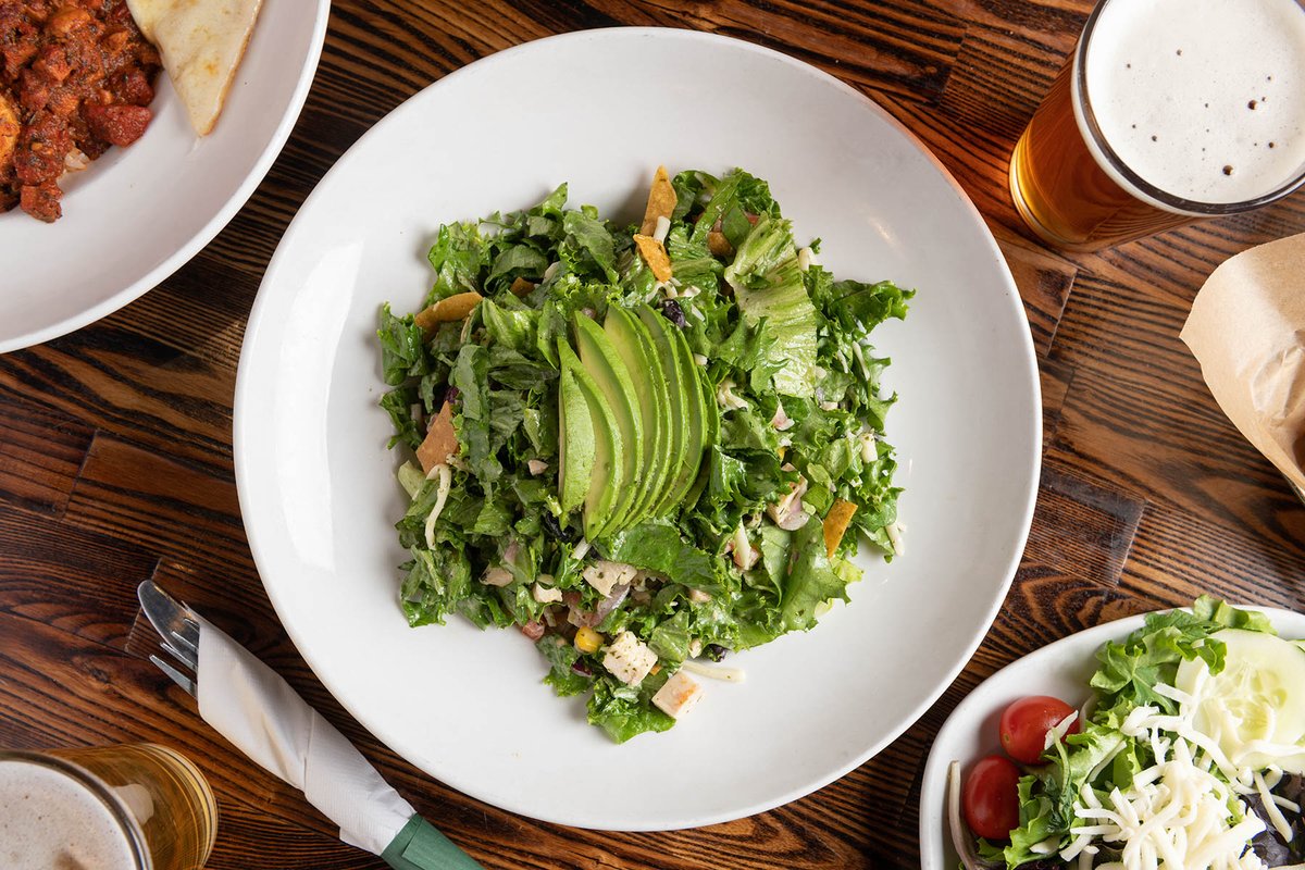 💪🏼😝#gottagetyourvitamins #youarewhatyoueat ...