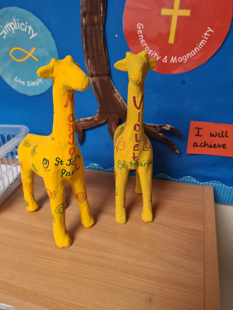 In addition to ‘Hope’ our school baby giraffe, each class has also been given a miniature giraffe to name, decorate and look after. Here are year 2’s giraffes…
#WorldGiraffeDay 🦒
#CroydonStandsTall 🦒
@CroydonBID 🦒