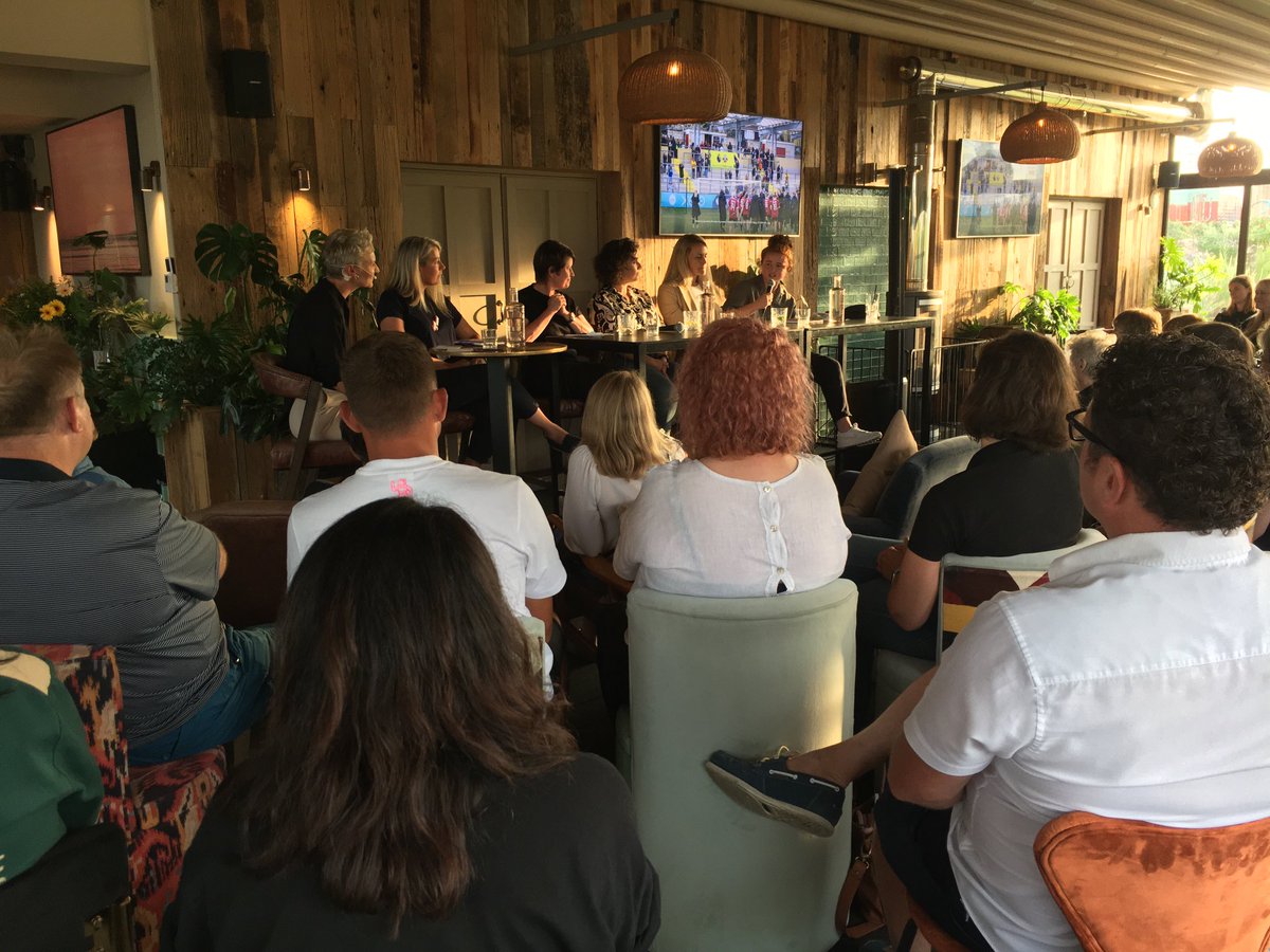 Great panel discussion this evening on women’s football past, present and future <a href="/RockwaterH/">Rockwater Hove</a> with @pavilionjody, <a href="/KellySimmo1/">Kelly Simmons OBE</a>,<a href="/MaggieMrphy/">Maggie Murphy</a>,<a href="/libby_bance/">Libby Bance</a> and others talking about <a href="/BHAFCWomen/">Brighton & Hove Albion Women</a> history, future, and now 👍