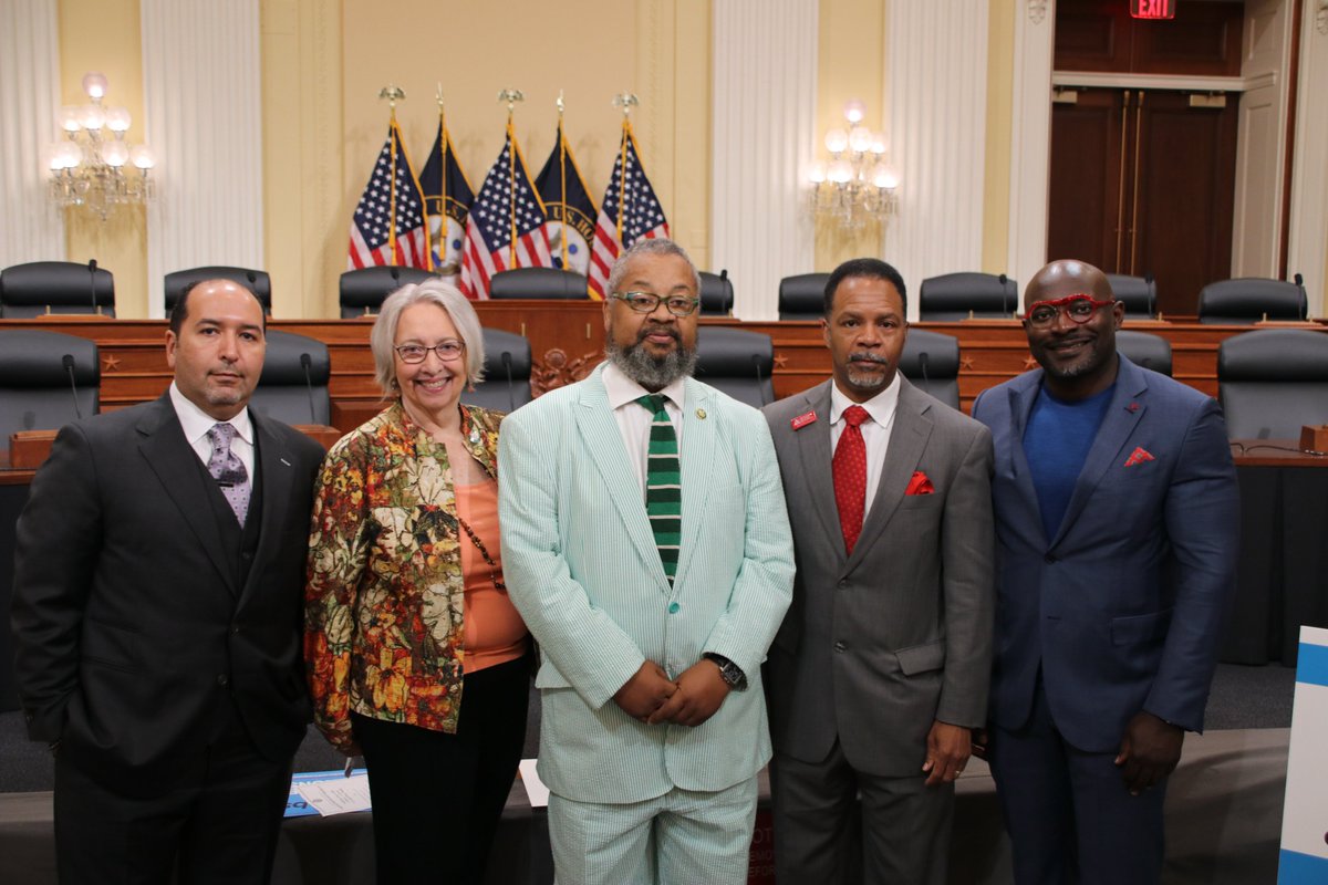 RepDonaldPayne's tweet photo. A lack of awareness of Peripheral Artery Disease (PAD) results in countless preventable amputations each year. My Amputation Reduction and Compassion (ARC) Act requires Medicare and Medicaid to cover PAD screenings for at-risk Americans. We need to #SaveLimbs and lives https://t.co/ukLw9JINOT