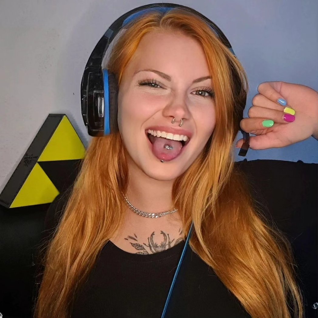 TW Pornstars - 4 pic. BeautifulRedheadsOfficial. Twitter. Happy Wednesday everyone from this