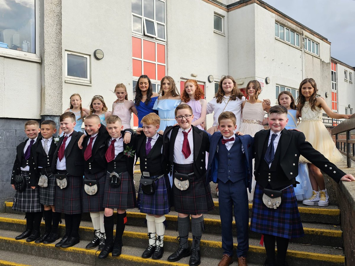 AuchenlodmentPS's tweet photo. Wow, what a night! Our Primary 7 pupils looked absolutely amazing at their Leavers’ Dance. Thanks to the P7 staff and parents for all your support in making the night such a memorable one! #p7leaversdance #fun #thankyou https://t.co/PocO1IBBsL