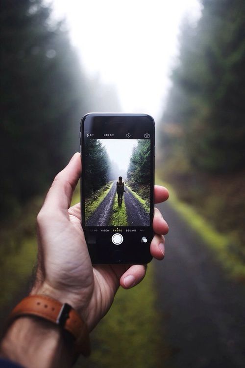 AtmCreativa's tweet photo. ¿Quieres sacar el máximo partido a tu teléfono móvil para fotografiar? ¡Atmósfera Creativa tiene todo lo que necesitas! Inscríbete en nuestra master class y conviértete en un fotógrafo experto. #atmcreativa #fotografía#móvil #trucosdefotografía https://t.co/G0bZen6irZ